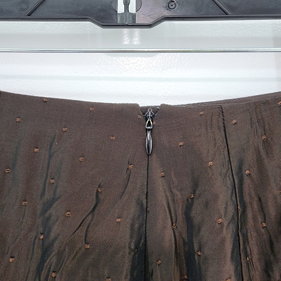 SuZen Women's Textured A-line Midi Skirt - Picture 7 of 7